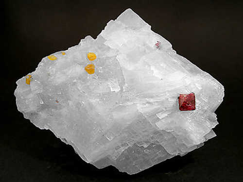 Mineral Norbergita, significado das pedras